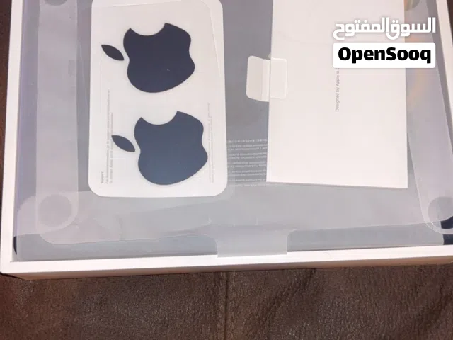 MacBook Air M2 chip ( In perfect condition)