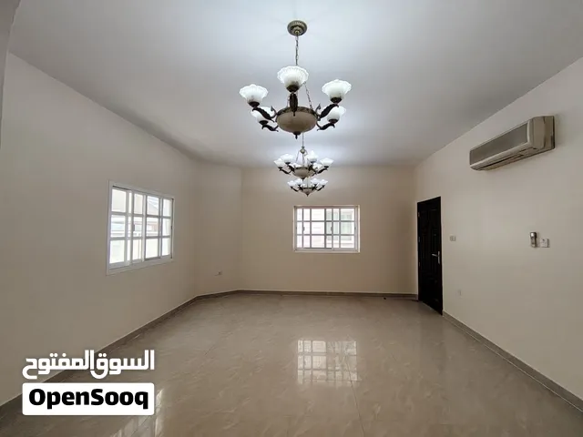 للايجار فيلا فى العين فلج هزاع شامل