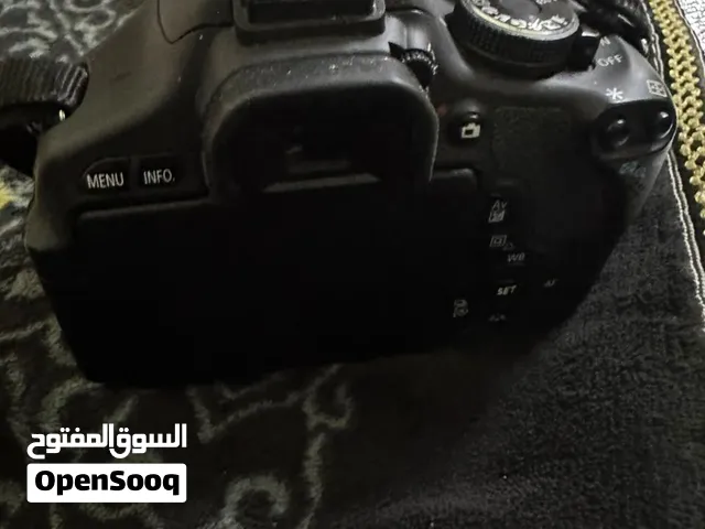 كانون d1100 شبه جديده وعداد الشتر قليل جدا