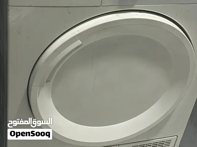 مجفف ونشافة ملابس lg بحالة فوق الممتازة ب 25 دينار قابل للتفاوض