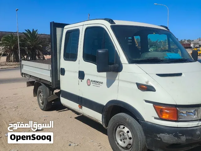 ايفيكو ديلي 35S13 موديل 2003 سياره ربي يبارك نظيفه درجة أوله