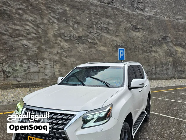 لكزس GX460 موديل 2021 اللون ابيض نظيف جدا