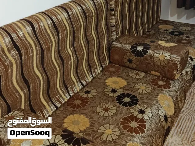 صالون للبيع مستعمل استعمال نظيف