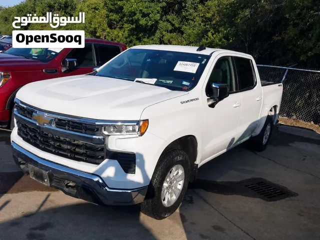 شيفورليه سلفرادو 2022 الشكل الجديد بدون حوادث كلين تايتل بحالة ممتازة قيرة مكينة شاصي شد وكالة