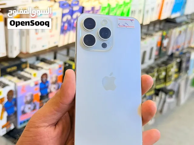 ايفون 15 برو ماكس ذاكره 256 بطارية 93 ضمان 5 ايام استبدال في حال وجود اي مشكله او عطل