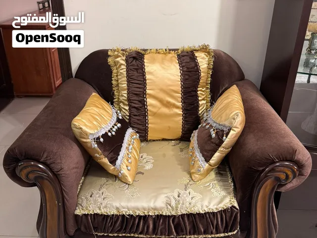 طقم أثاث مُنجّد للبيع
