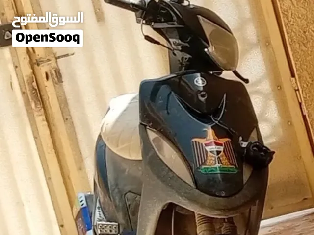 ماكس عدله مجفته مستعمله ما بيها اي نقوصات انطيك وياها اللايت وخوذه ب250الف قفل وبيها صالنصه