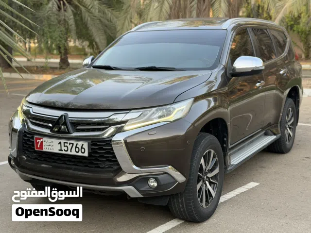 Mitsubishi Montero Sport 2017  Full Option  GCC Specs low mileage