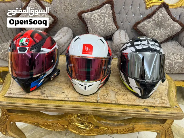 للبيع: 3 خوذ دراجات نارية احترافية فاخرة (Carbon Fibre & AGV) بحالة الوكالة الخوذ سليمة 100