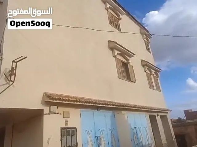 منزل احلام للبيع في منطقة زوينة بقرية جميلة اسكسي قرب بين الويدان حوالي 22km وطريق زوينة للمنطقة