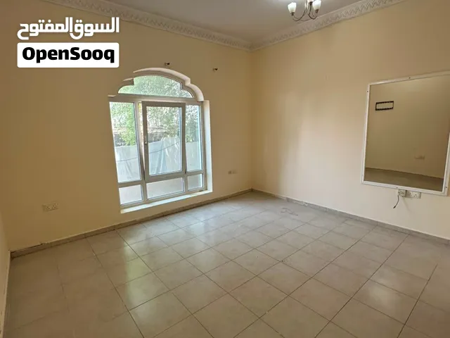بالعذيبة غرفة فاضية خلف سلطان ماركت قريب البحر