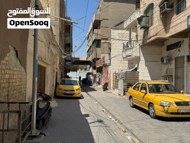 عقار 194م2 للبيع في الأعظمية قرب جامع الإمام الأعظم – 3 قطع وواجهة 14.5 متر