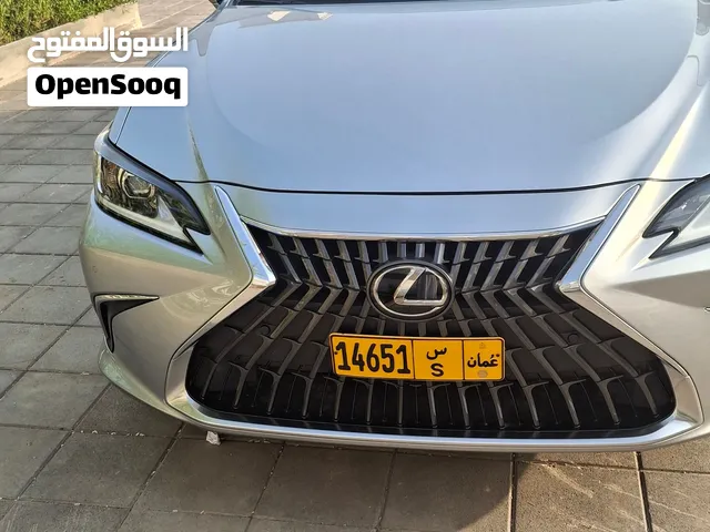 Used Lexus ES in Muscat