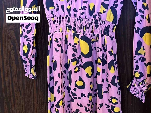 فستان نسائي