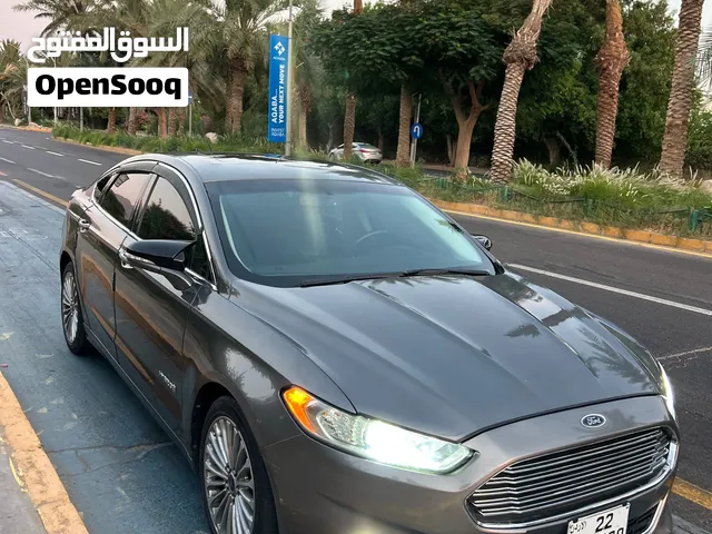 Ford Fusion Titanium Hybrid 2014