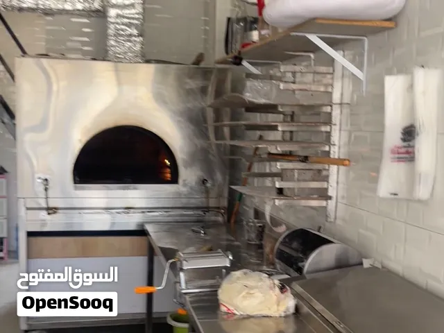 معدات مطعم للبيع