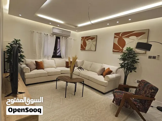 شقة في حي الروضة