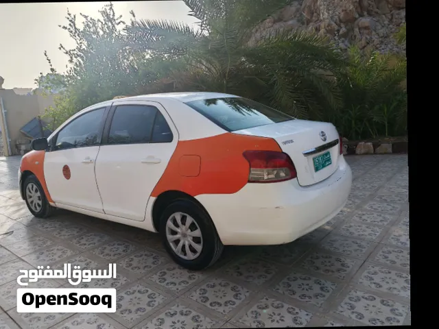 تويوتا يارس 2009 صالون سيدان مستعملة بحالة ممتازة مع مواصفات خليجية وميزات إضافية المستخدم الأول