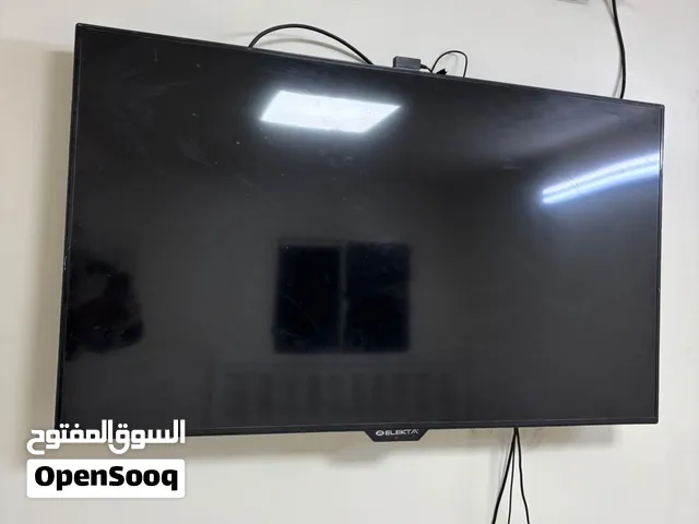 للبيع شاشة ممتازه عاديه 55بوصه