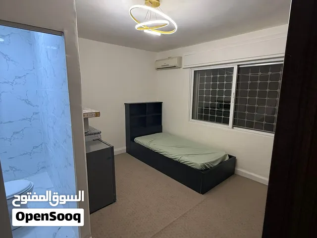 استوديو مفروش / مجانا شهرين للعقد السنوي وشهر للعقد نصف سنوي للطلاب والموظفين / من المالك مباشرة