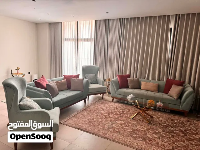 House furniture willing to sell for traveling purposes