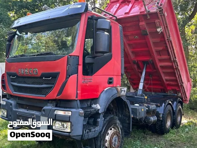 شاحنة وطواط صحراوي كورسا 13 جاهزة لشحن لليبيا