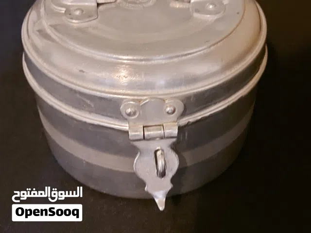 إناء مطبقيه قديم جدا