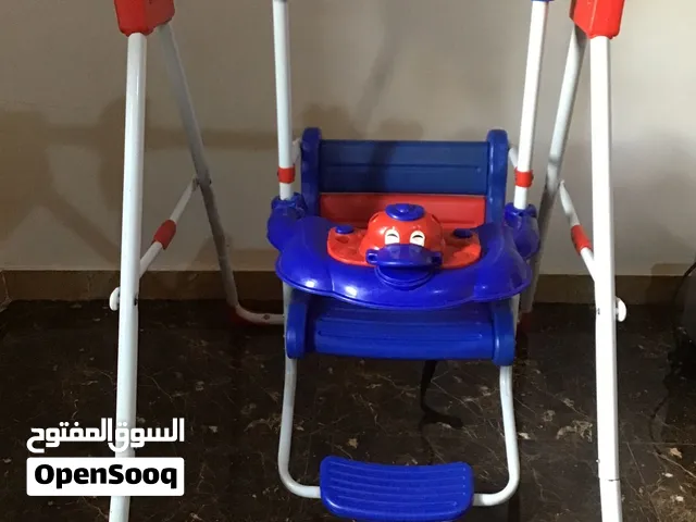 أرجوحة أطفال منزلية بحالة ممتازة جداً للبيع