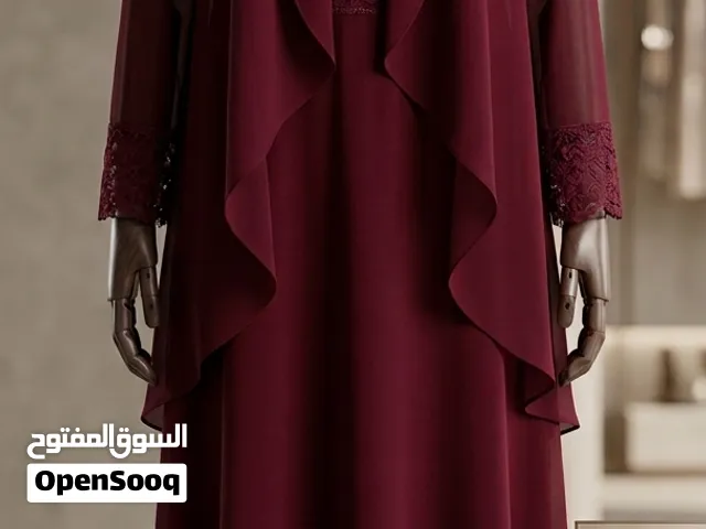 فستان عنابي جديد غير مستخدم بتاتا ، قياس 2XL ، ب 25 ريال ( قابل للتفاوض ) ، فستان صناعة تركية فاخرة