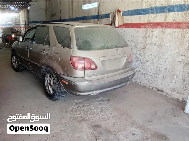 لكزس RX300 رباعية..... للبيع