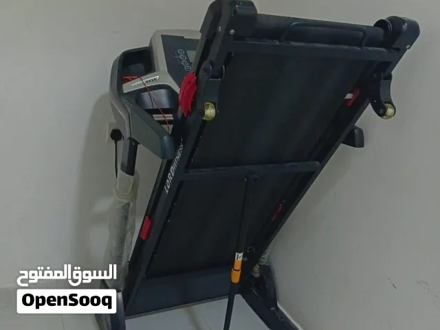 جهاز جري مستعمل نظيف