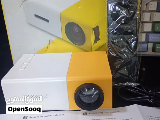 بروجكتر داتا شو سينمائي ميني محمول LED موديل YG-300 جديد لوك غير مستخدمة