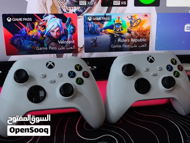 للبيع يد تحكم (Xbox Series) أصلية باللون الأبيض.