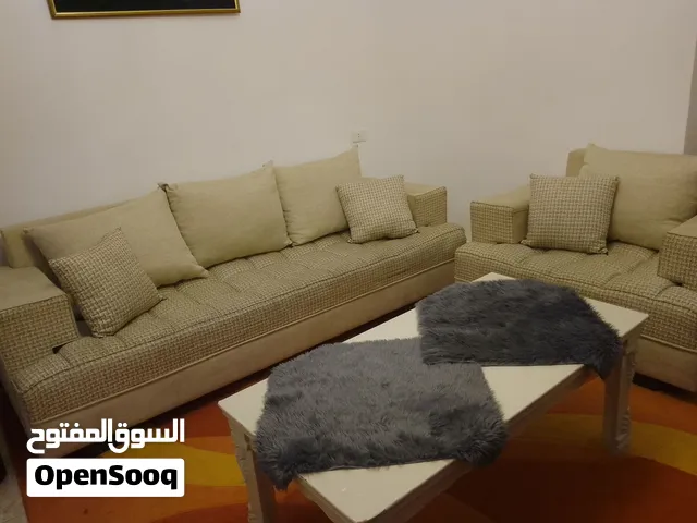 طقم كنب وتلاجه وخزانه للبيع مستعمل