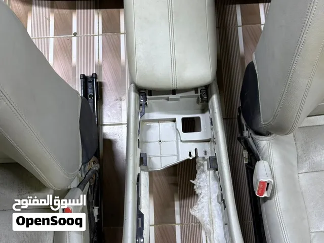 داخلية التيما SL بيج نظيفه جداً
