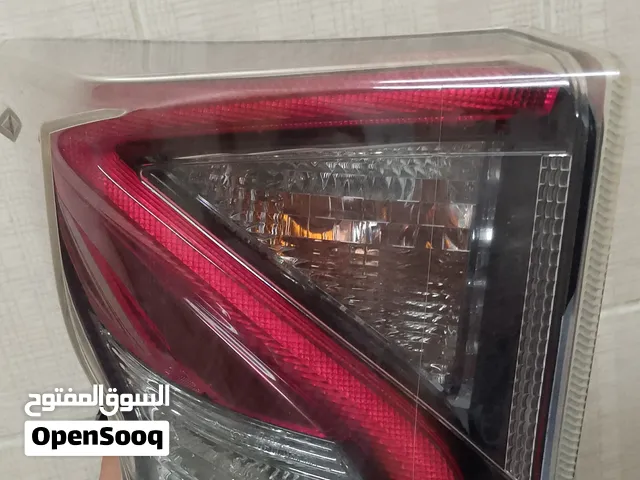 ضوء تيوتا بريوس خلفي شمال