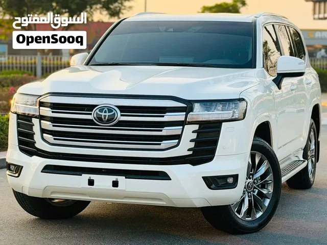 تويوتا لاند كروزر GXR V6  تيربو خليجي 2022 صبغ وكاله وتشيكات وكاله نظيفه جدا بدون حوادث