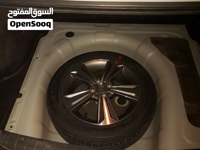 أكسنت للبيع