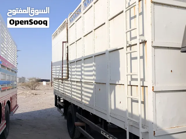 صندوق شاحنة للبيع