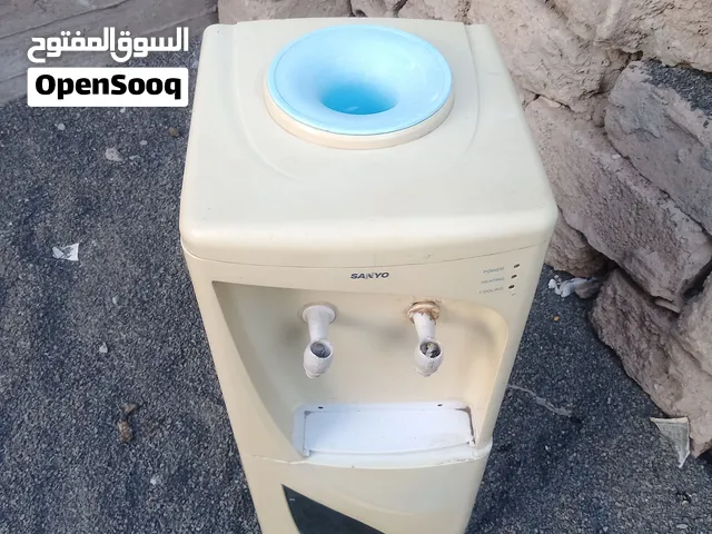 براده ماء على اثنين حنفيات حنفي بارد قوي/ وحنفي حار جداً السعر عشره الف ريال يمني قديم