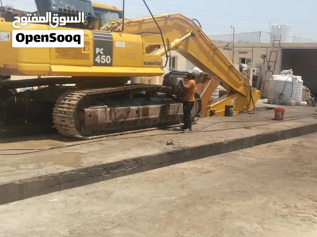حفار كماتسو 450 حجم داش 7 العادي موديل 2011 ورد بهوان قمة نظافه بكيت ساعات عمل قليله وتم صيانه