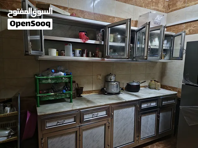 دولاب مطابخ المنيوم اصلي جداً استخدام سنتين فقط