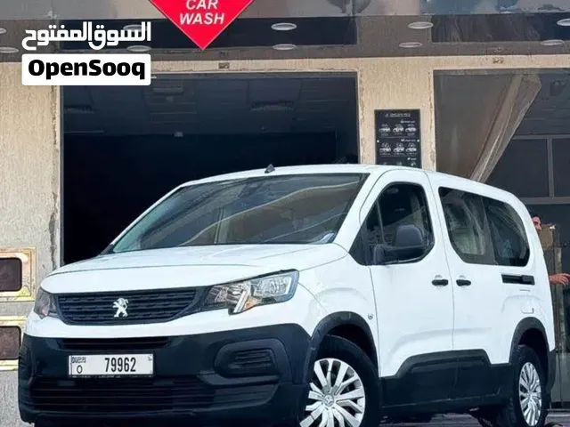 بيجو بارتنر موديل 2022 (Peugeot Partner 2022)