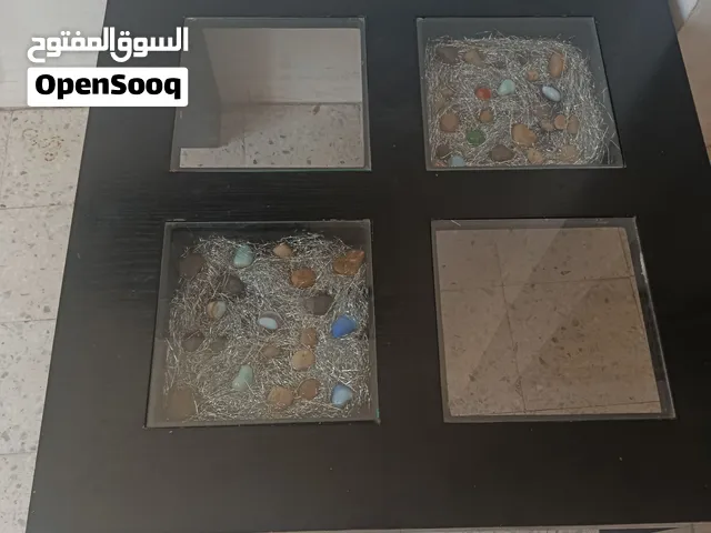طاولة غرفة جلوس
