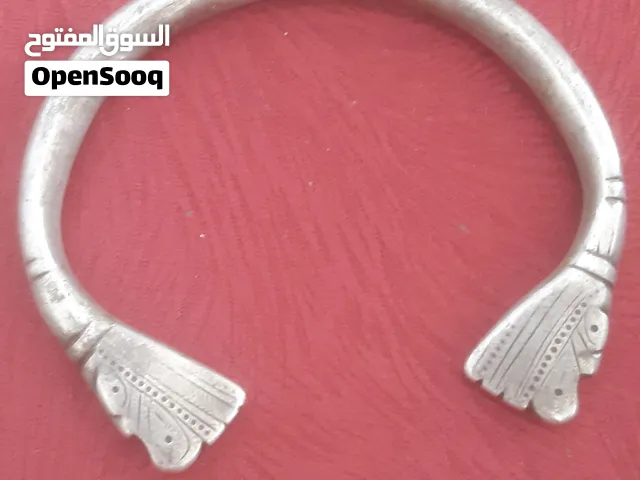 النوادر من الفضه