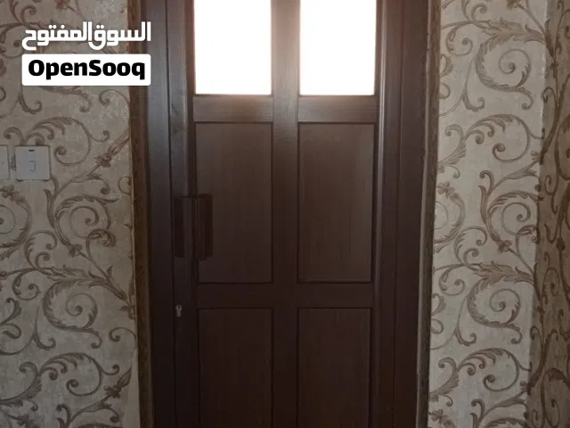 نحن نشتري نوافذ وأبواب الألمنيوم، النوافذ