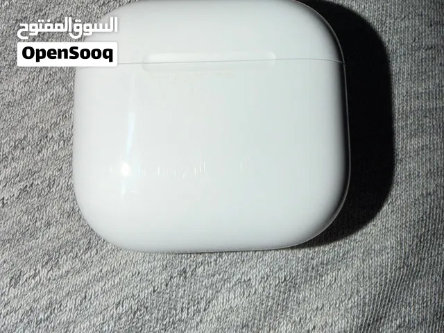 للبيع سماعات Apple AirPods 4 with active noise cancellation
