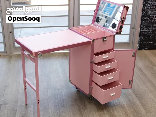 nail portable tabel