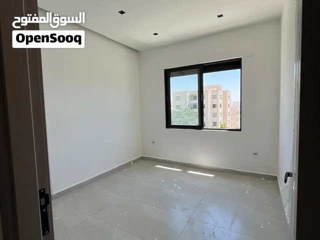 شقة لقطة للبيع شبه ارضي 92م و حديقة 60متر فقط ب 57000 الف
