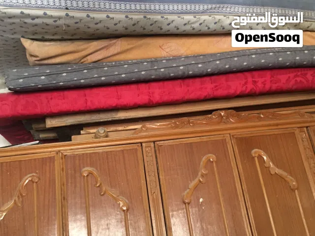 فرشات سفنج مستعمل بحالة جيدة